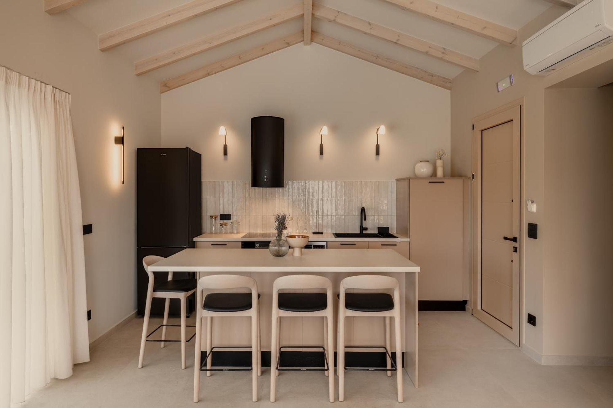 Kalos The Project ลิคชูรี ภายนอก รูปภาพ